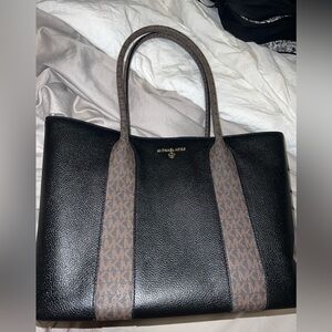 Michael Kors tote